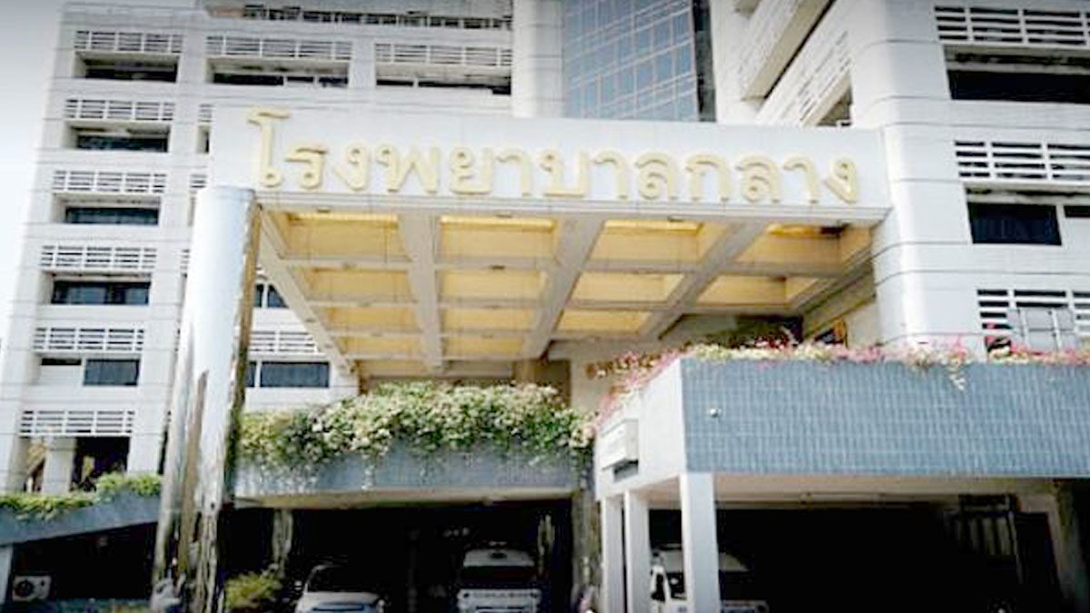 เปิดไทม์ไลน์บุรุษพยาบาล รพ.กลาง เดินแถวคลองถม-เสือป่า แวะซื้อไก่ทอดร้านดัง