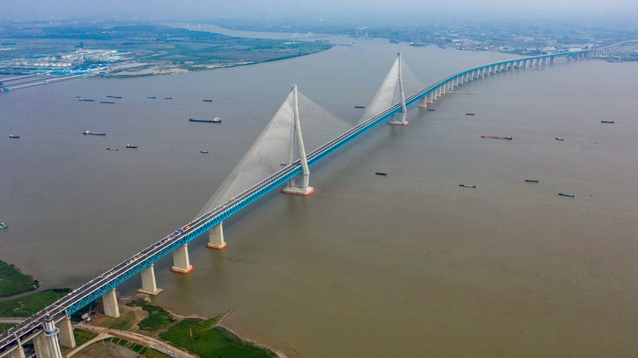 อันฮุยเริ่มสร้างสะพาน 'บนรถยนต์-ล่างรถไฟ' ข้ามแยงซี