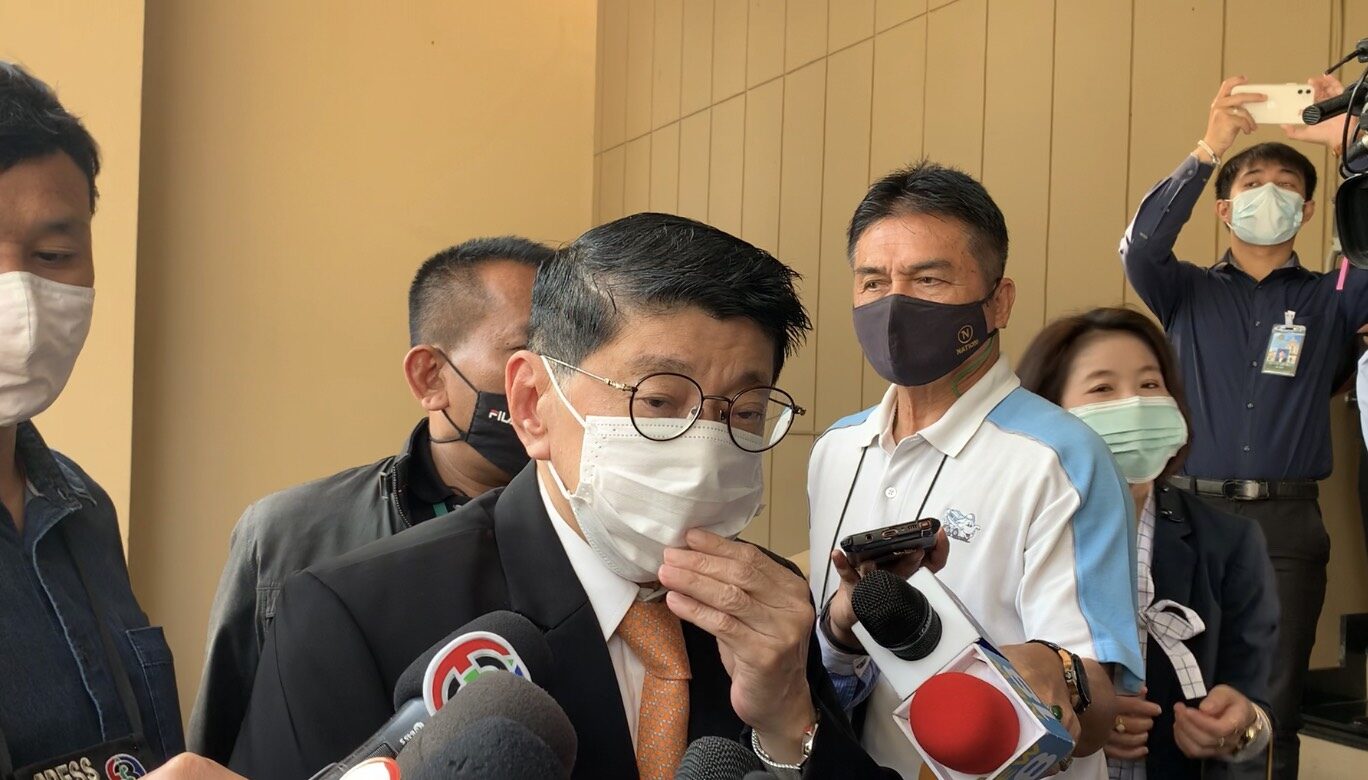 “วิษณุ” ชี้ แหล่งเงิน “เรารักกัน” จ่ายผู้ประกันตน ม.33 ให้ถาม “รมว.แรงงาน” เพราะเป็นเรื่องของเขา
