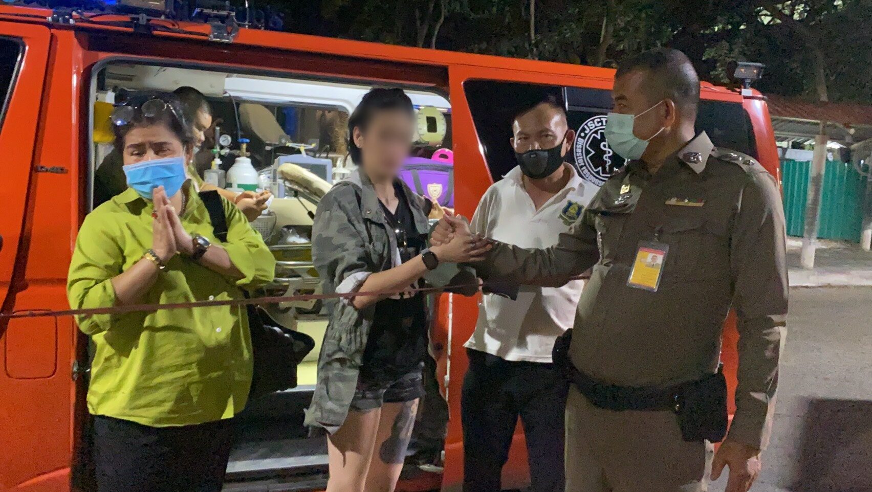 พนง.รีสอร์ทนครนายกฯ เล่านาที 'หญิงบิ๊กไบก์เจ้าเก่า' ชักดาบค่าห้อง-ขู่วางนิวเคลียร์