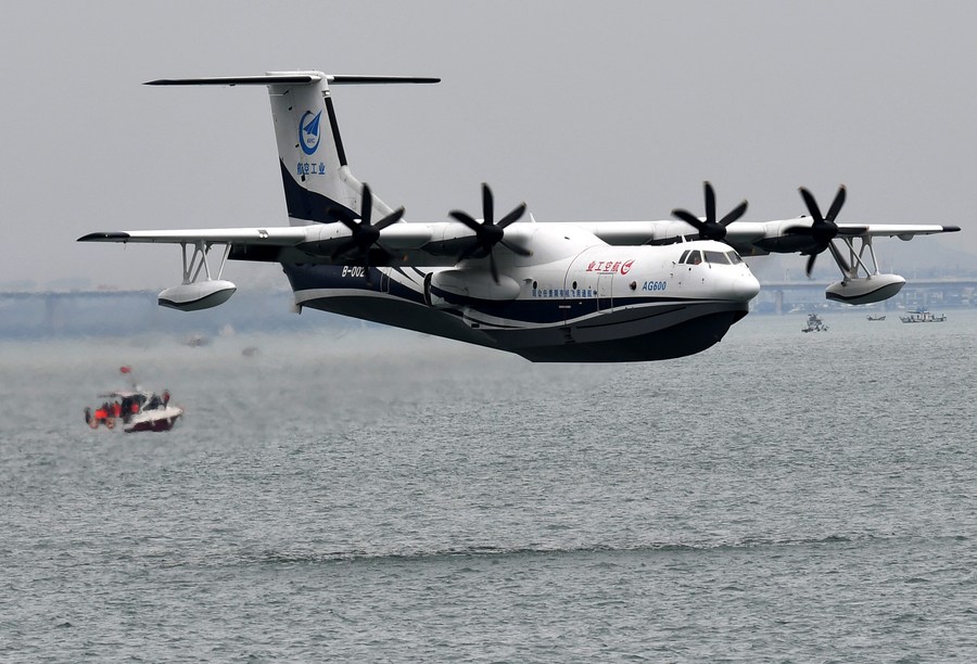 'AG600' เครื่องบินสะเทินน้ำสะเทินบกฝีมือจีน เริ่มทดสอบความสามารถในการดับเพลิง