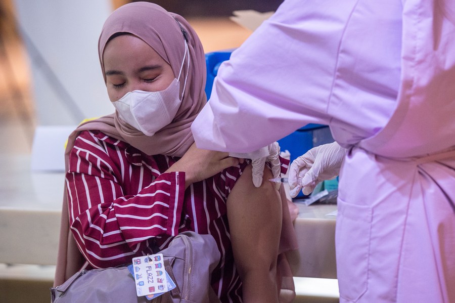 อินโดฯ เริ่มฉีดวัคซีนโควิด-19 ระยะสอง มุ่งเป้า 38.5 ล้านคน