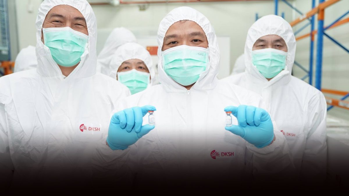 ส่งวัคซีนเข้าคลังเก็บ ปลัดสธ.ชี้ยังไม่กำหนดวันฉีดเข็มแรก แต่สิ้นปีฉีดครอบคลุมทั่วปท.