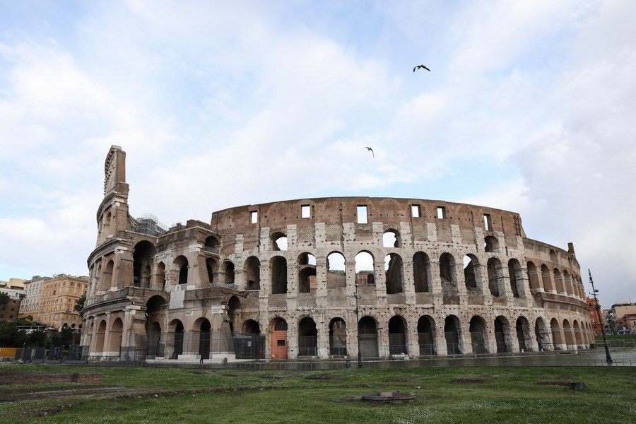 'กรุงโรม' สุดเงียบเหงา หลังอิตาลีสั่ง 'ล็อกดาวน์' รอบใหม่