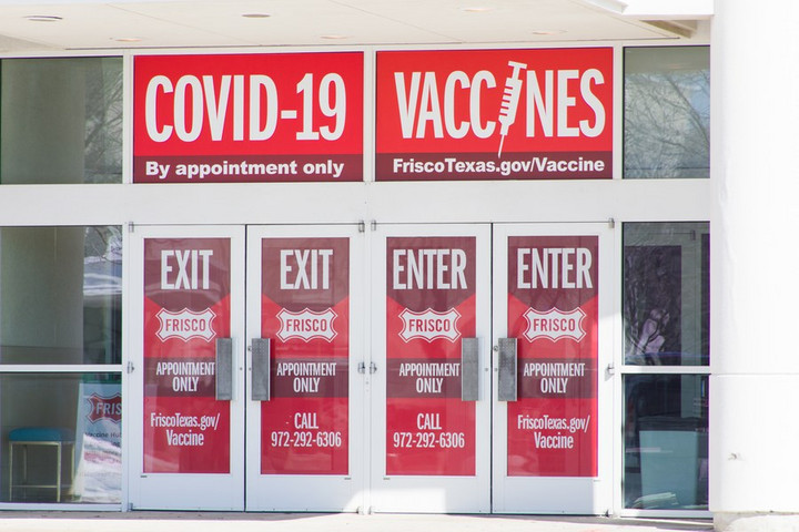 'รัฐเท็กซัส' เตรียมฉีดวัคซีนโควิด-19 ให้ประชากรผู้ใหญ่ทุกช่วงวัย
