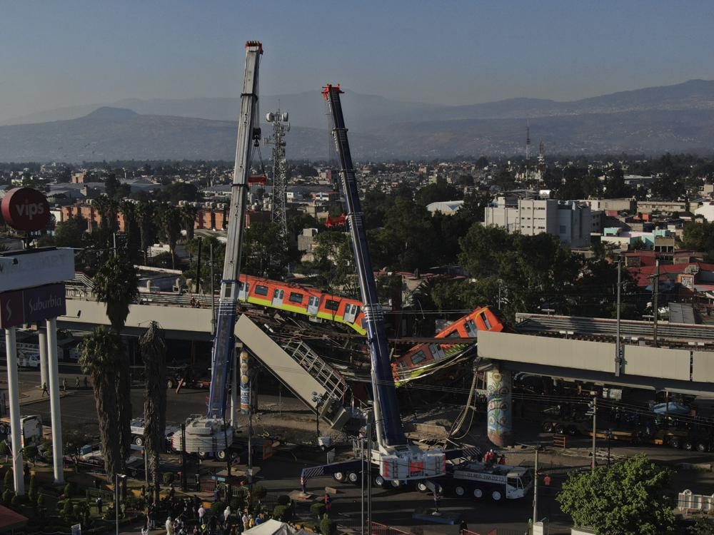 คาดโครงสร้างพัง ต้นเหตุรางรถไฟฟ้าถล่มในเม็กซิโก ตายแล้ว 24