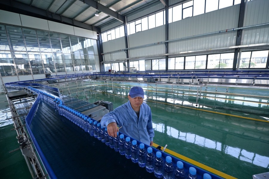 จีนหนุน 'ผลิตน้ำจืดจากน้ำทะเล' ตั้งเป้าทะลุ 2.9 ล้านตันต่อวัน