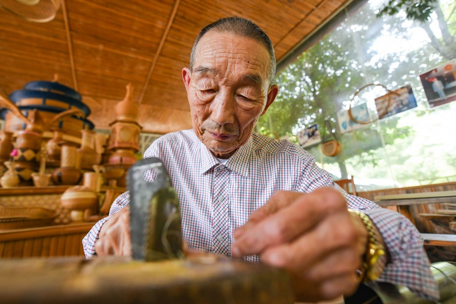 รู้จักยอดฝีมือ 'จักสานไม้ไผ่' มรดกอายุ 2,000 ปี แห่งเสฉวน