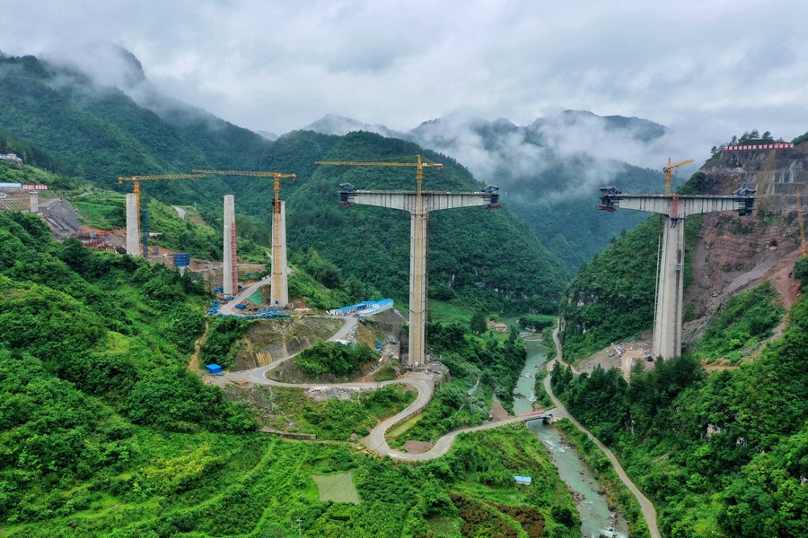 จีนจ่อจัดระเบียบ 'การก่อสร้าง' ไม่พึงประสงค์ หนุน 'คาร์บอนต่ำ'