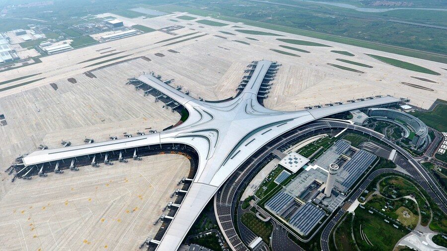 เปิดใช้สนามบินชิงเต่า ใหญ่โตอลังการ ลงทุนแล้วเกือบ2แสนล้าน
