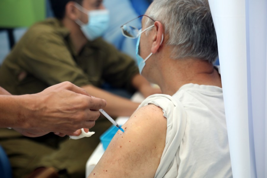 ชาวอิสราเอลฉีดวัคซีนโควิด-19 โดสกระตุ้น ครบ 1 ล้านคน