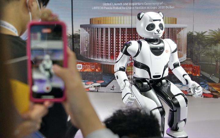 จีนเผยยอดผลิต 'หุ่นยนต์อุตสาหกรรม' ทะลุ 2.39 แสนตัว ใน 8 เดือนแรก