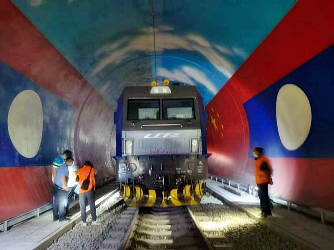 รถไฟลาว-จีนมาถึงแล้ว