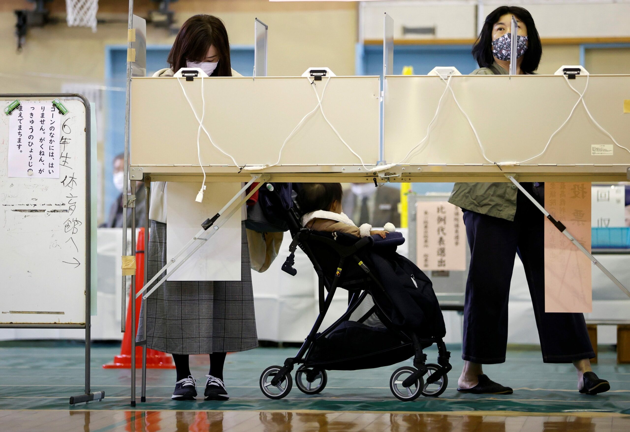 ญี่ปุ่นเข้าคูหาเลือกตั้งวันนี้ ชี้ชะตานายกรัฐมนตรี ‘ฟุมิโอะ คิชิดะ’