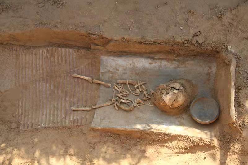 มองโกเลียในพบ 'โกศฝังศพเด็ก' คาดเก่าแก่ 2,000 ปี