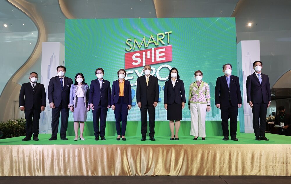 เริ่มแล้ว งาน Smart SME EXPO 2021 ผนึกทุกภาคส่วนปลุกเศรษฐกิจส่งท้ายปี คาดขอสินเชื่อพุ่ง 1,500 ล้าน