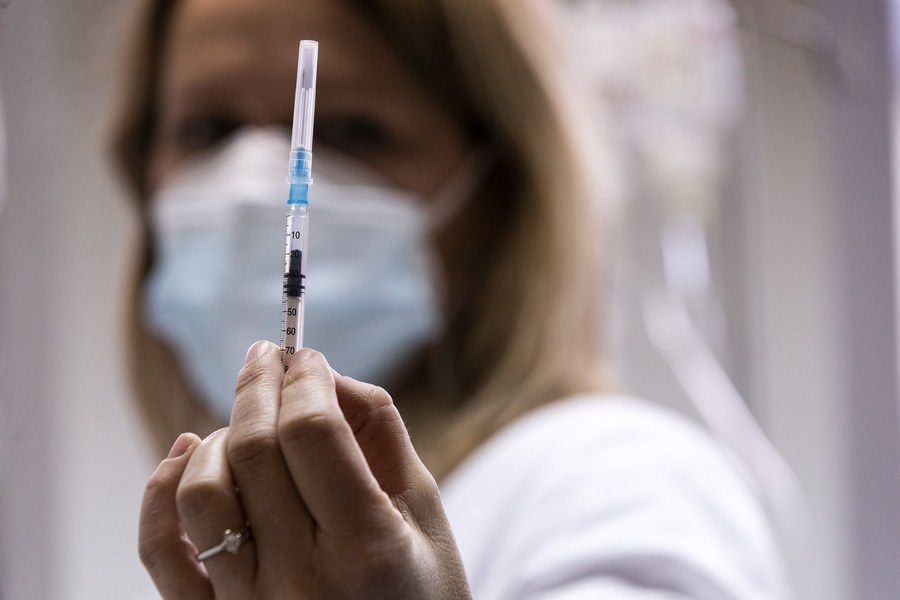 'กรีซ' กระชับกฎฉีดวัคซีนโควิด-19 หลังยอดป่วยแตะ 1 ล้าน