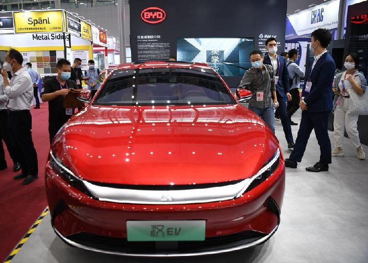 'บีวายดี' ค่ายรถยนต์จีน เลิกผลิตรุ่นเครื่องยนต์เบนซิน