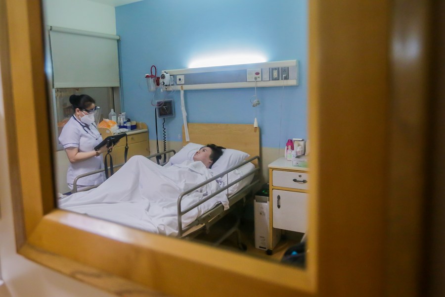 ฝันเป็นจริง! 'หญิงจีน' กลับบ้านเกิด หลังป่วยรักษาตัวในฟิลิปปินส์นาน 904 วัน