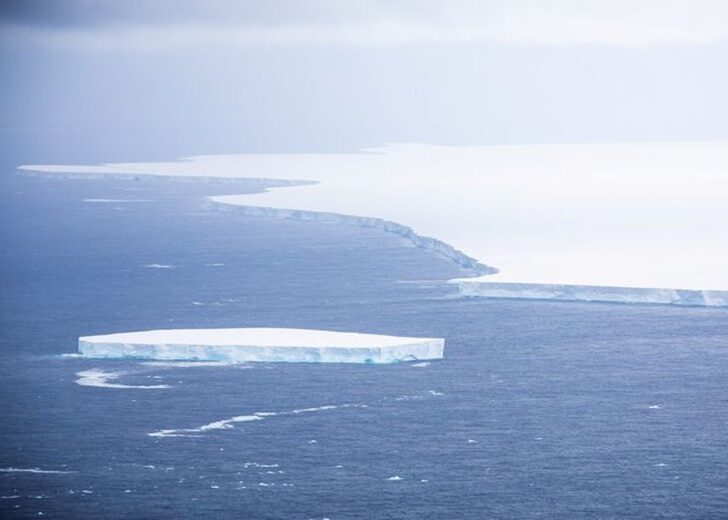 ภูเขาน้ำแข็งยักษ์ละลาย ปล่อยน้ำนับแสนล้านตัน