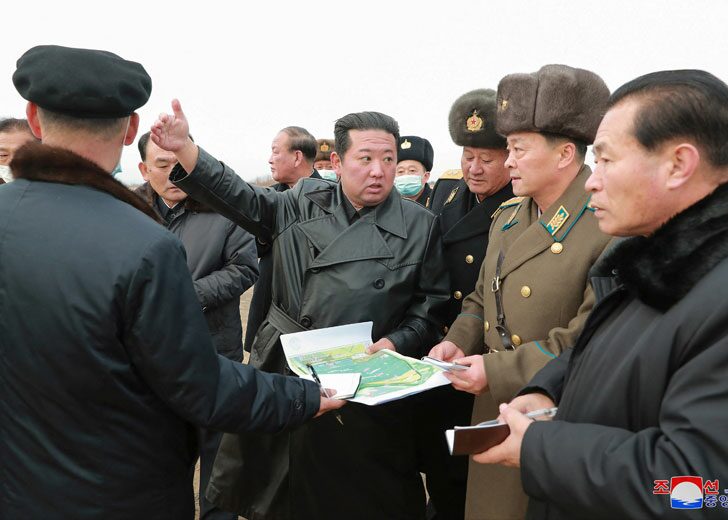 เกาหลีเหนือ เผยแล้ว ทดสอบขีปนาวุธร่อน-หัวรบจรวดนำวิถี โชว์ผู้นำคิม