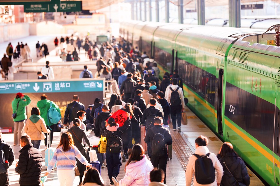 'รถไฟจีน-ลาว' ส่งผู้โดยสารทะลุ 1 ล้านคน สินค้าระหว่างประเทศ 1 แสนตัน