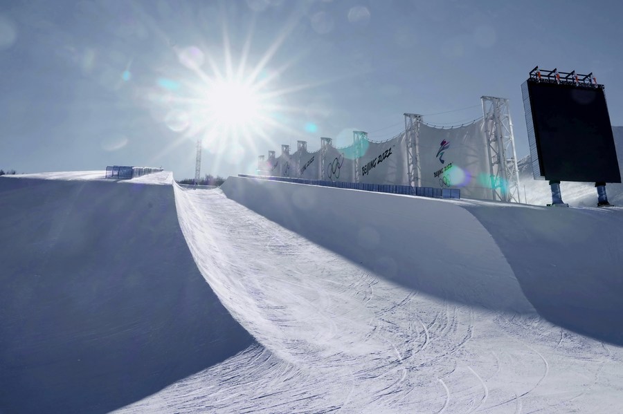 สนามสกี 'เกนติง สโนว์ ปาร์ก' พร้อมรับศึกโอลิมปิกในจางเจียโข่ว