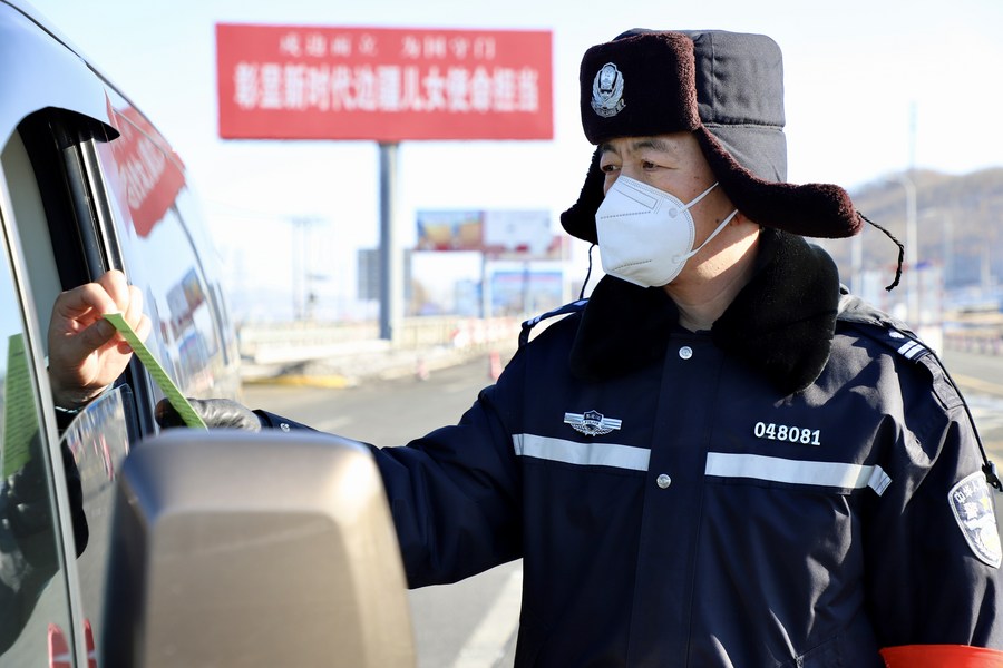 ตำรวจจีนจับผู้ต้องสงสัย 52 ราย ข้อหาผลิต-ขาย 'ยาปลอม-ต่ำมาตรฐาน'