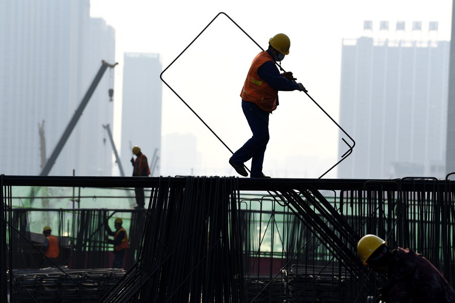 จีนเผยอุตสาหกรรม 'วัสดุก่อสร้าง' ขยายตัวต่อเนื่องในปี 2021