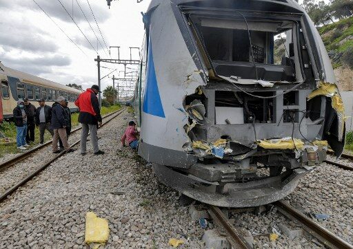 ตูนิเซียตื่น! รถไฟโดยสาร 2 ขบวนชนสนั่นกลางกรุง เจ็บนับร้อย