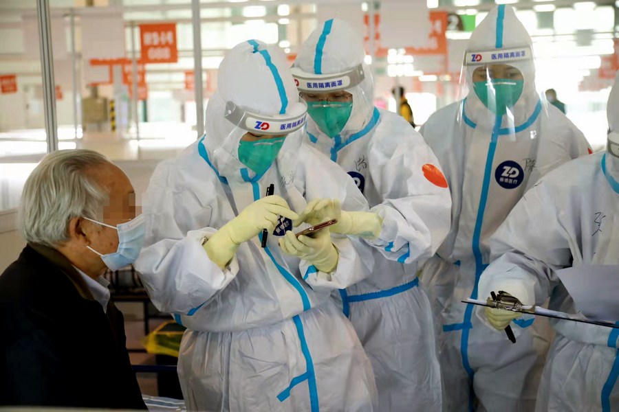 แผ่นดินใหญ่ของจีนป่วยโควิด-19 ติดเชื้อในท้องถิ่น เพิ่ม 1,228 ราย