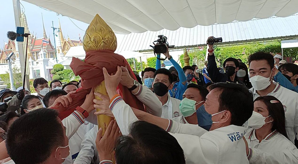 “อภิชัย” นำทัพ “ผู้สมัครส.ก.พปชร.” ไหว้ศาลหลักเมือง ก่อนขึ้นขบวนรถแห่หาเสียง