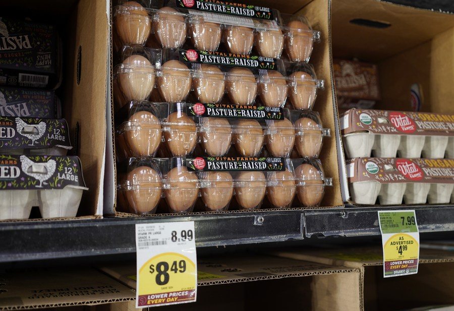ราคา 'ไข่' ในสหรัฐฯ พุ่ง เซ่นพิษ 'ไข้หวัดนก' ระบาด