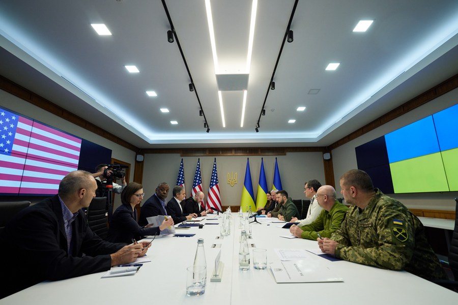 กต. สหรัฐฯ ไฟเขียวขายอาวุธให้ 'ยูเครน' หลังพบ 'เหตุฉุกเฉิน'