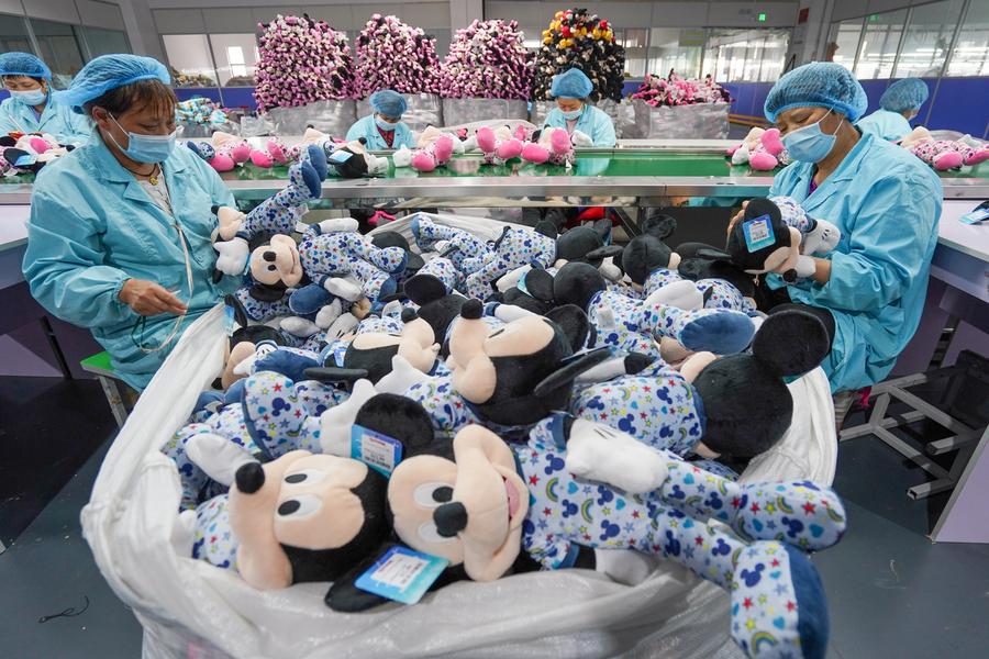 ส่องโรงงานของเล่น 'ตุ๊กตา' ในเจียงซู