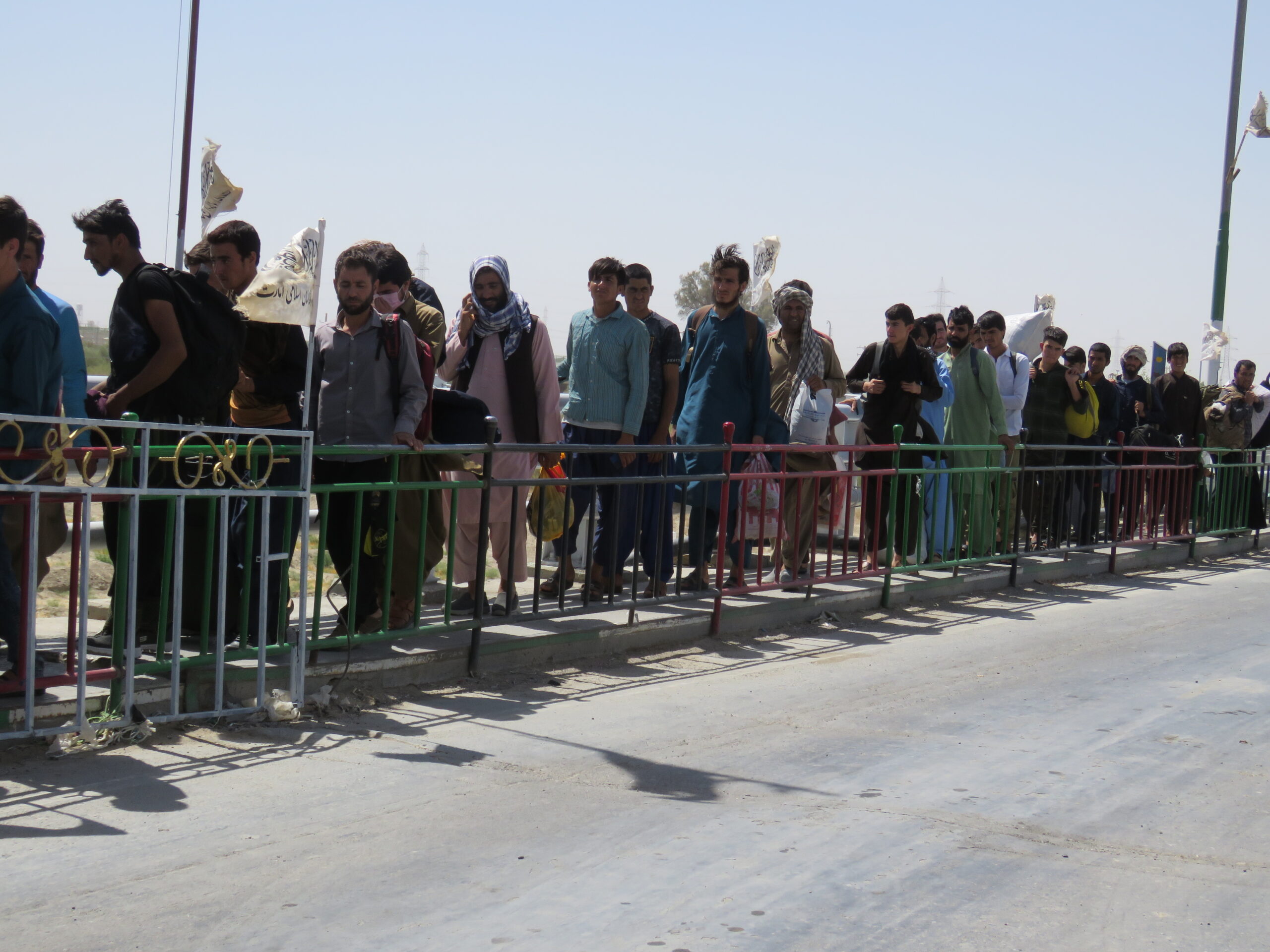 'ผู้ลี้ภัยชาวอัฟกัน' ทยอยเดินทางกลับประเทศ