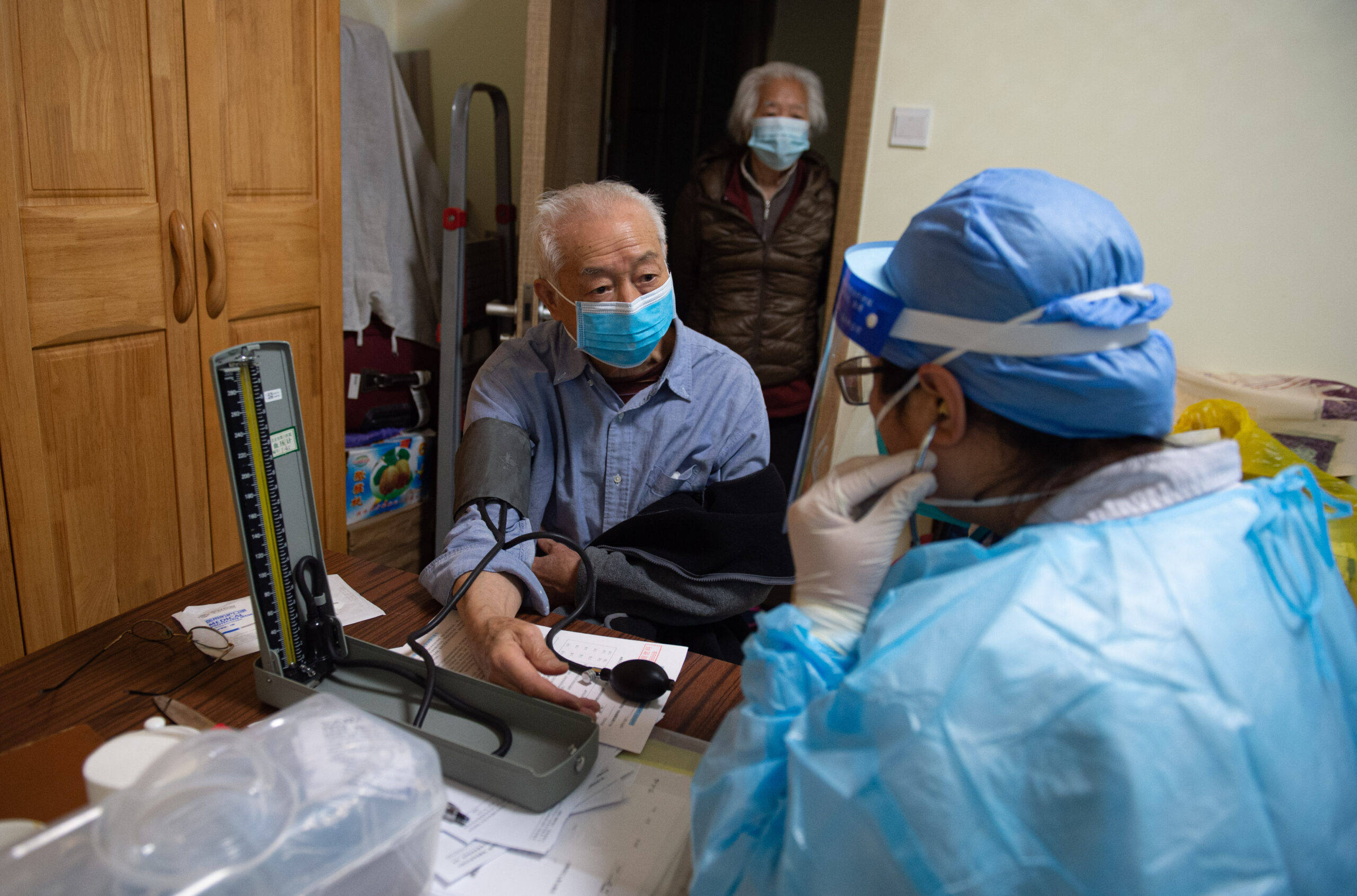 จีนเผยอัตรา 'ผู้สูงอายุ' ฉีดวัคซีนโควิด-19 เพิ่มขึ้น