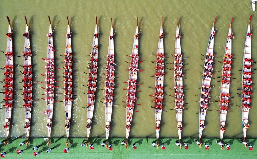 คึกคัก! ย้อนชมการแข่งขัน 'พายเรือมังกร' ในหลายมณฑลของจีน