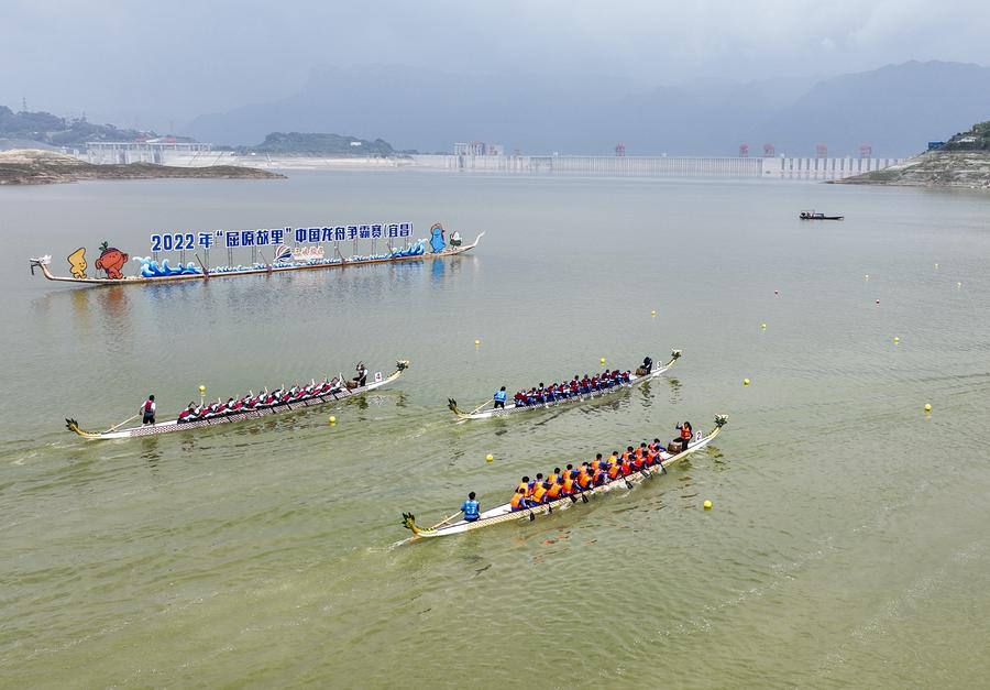 จีนเผยยอด 'ค้าปลีก-บริการ' เฟื่องฟูช่วงเทศกาลเรือมังกร