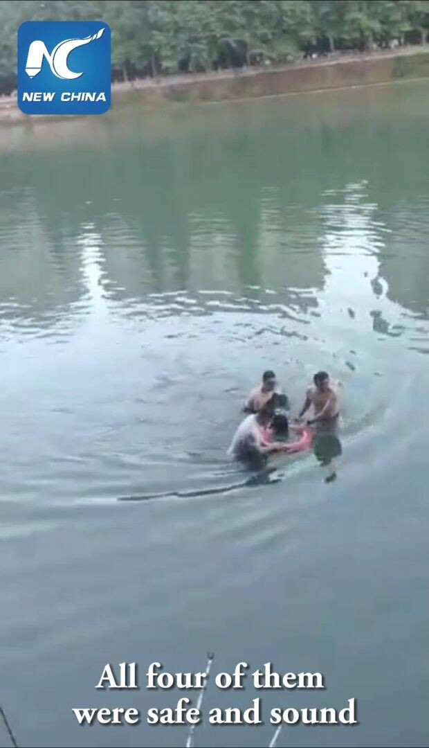 พลเมืองดี 3 คน โดดช่วยหญิงจมแม่น้ำในเจ้อเจียง