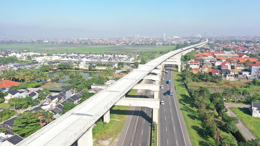 อินโดฯ สร้าง 'ส่วนเสริมพื้นสะพาน' ม้าเหล็กเร็วสูง 'จาการ์ตา-บันดุง' เสร็จสิ้น