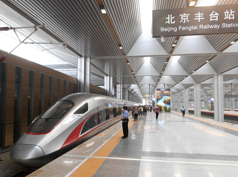 จีนคาดยอดโดยสาร 'รถไฟ' มหกรรมเดินทางฤดูร้อน สูงแตะ 520 ล้านครั้ง