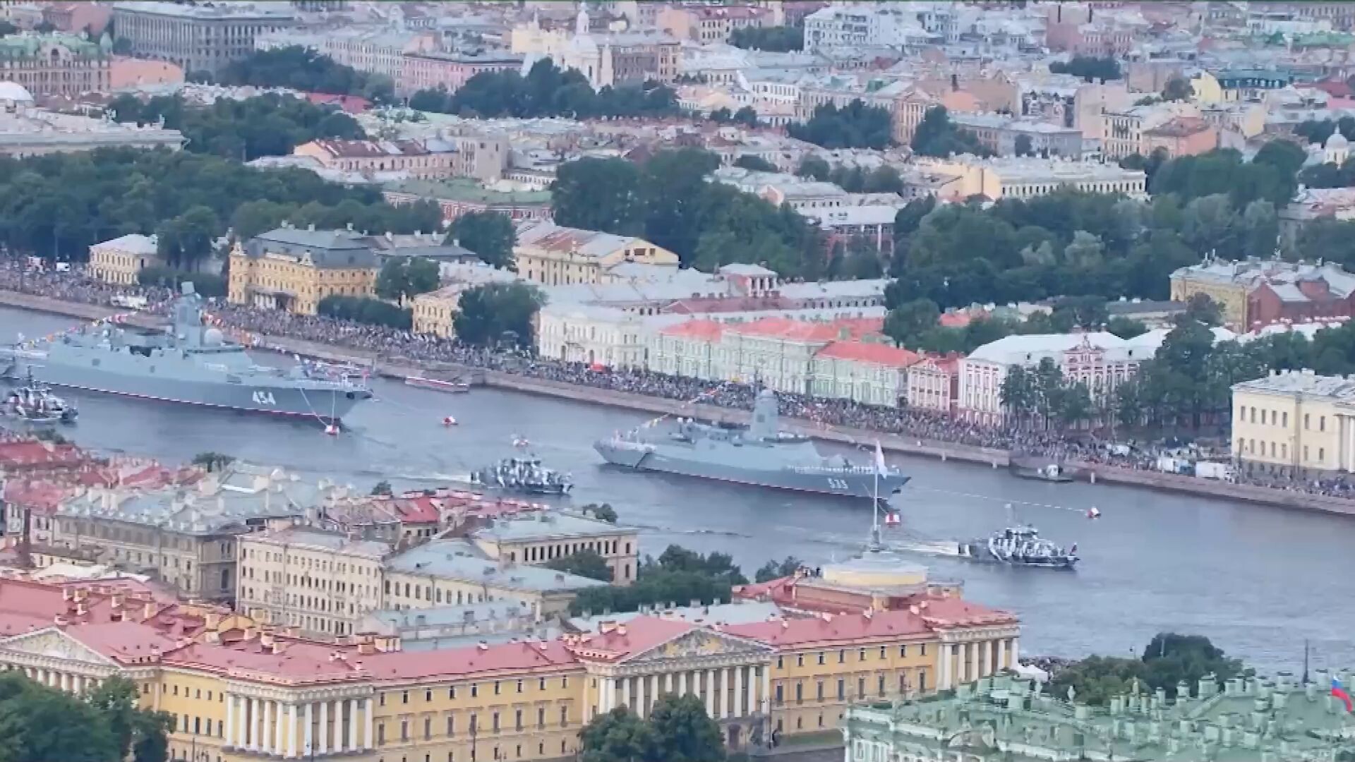 GLOBALink : รัสเซียฉลอง 'วันกองทัพเรือ' จัดสวนสนามยิ่งใหญ่