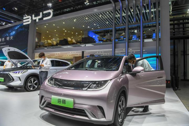 รายงานชี้ตลาด 'รถยนต์พลังงานใหม่จีน' โตเร็วช่วงปี 2022-2026