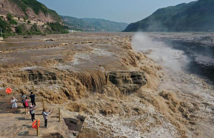 จีนเตือนความเสี่ยง 'น้ำท่วม' พื้นที่ลุ่มแม่น้ำสายสำคัญ