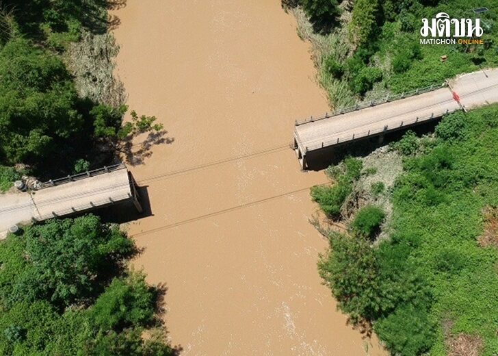 น้ำป่าซัดสะพานเก่าพัง กว่า 20 เมตรถล่มลงน้ำแม่ตุ๋ย เหตุใช้งานนาน-น้ำเซาะตอม่อ