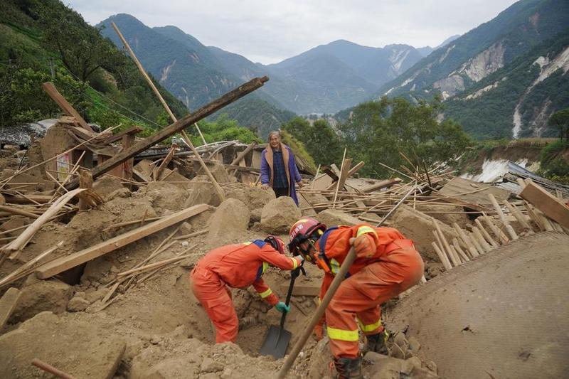 พรรคคอมมิวนิสต์จีนจัดงบฯ 20 ล้านหยวน บรรเทาเหตุ 'แผ่นดินไหว' ในเสฉวน