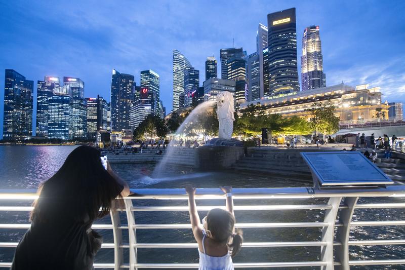 'เมอร์ไลออน' แลนด์มาร์กสิงคโปร์ ฉลองวันเกิดครบ 50 ปี