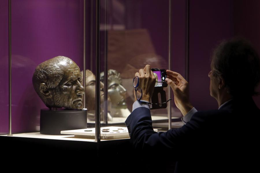 โรมาเนียจัดนิทรรศการ 'โลกโรมัน' โชว์สารพัดโบราณวัตถุ