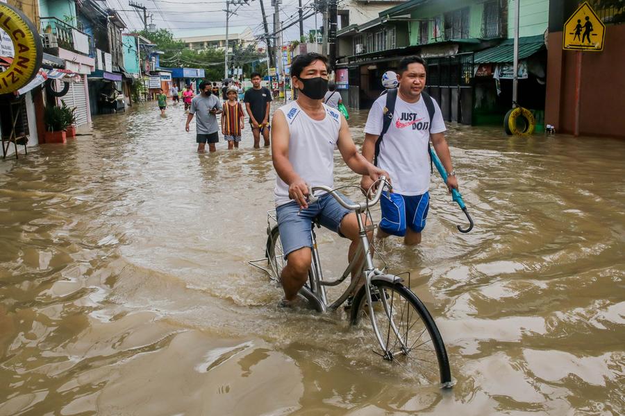 'พายุนัลแก' ถล่มฟิลิปปินส์ ดับเฉียดร้อย สูญหายกว่า 60 ราย